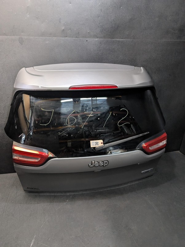 Trunk Liftgate Assy 2017 Jeep Cherokee 68236459AB 2014 2015 2016 2018 X