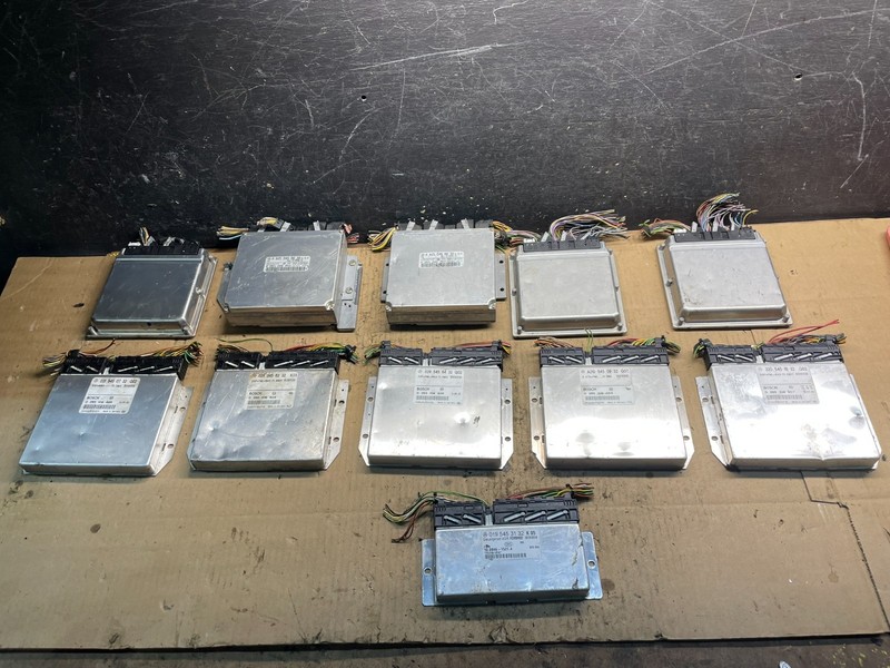 Mix of 10 Mercedes ECM Engine Computer Module W7231 PS