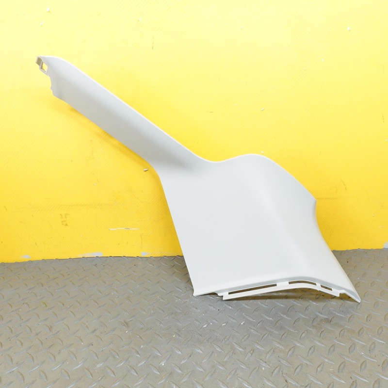 2020-2022 RANGE ROVER EVOQUE REAR RIGHT SIDE D PILLAR UPPER QUARTER TRIM OEM