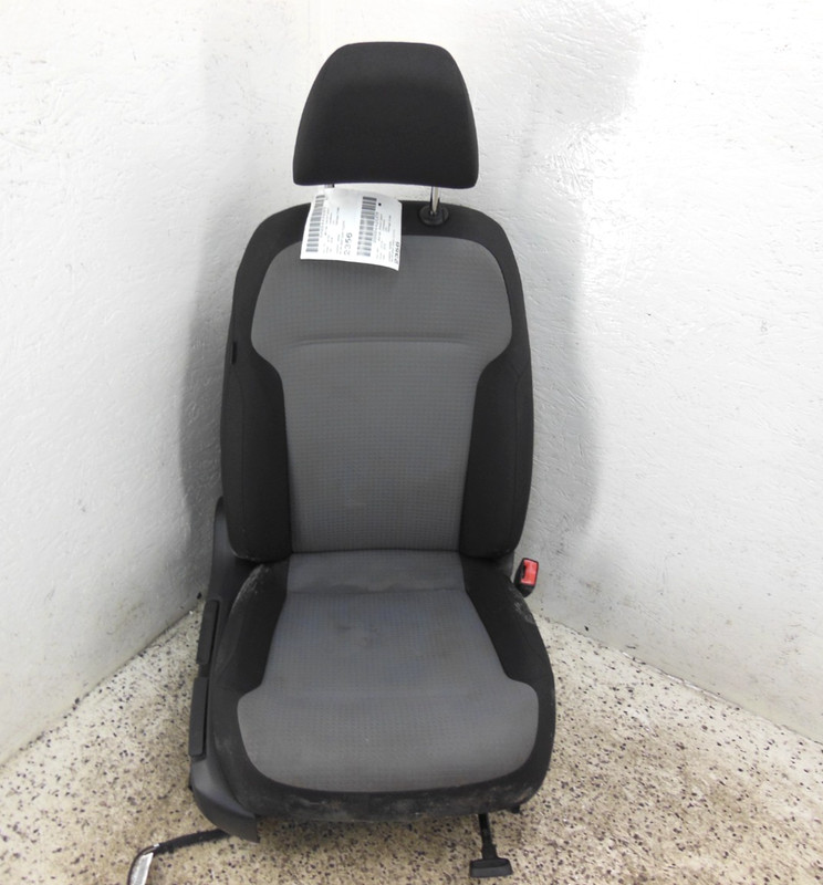 2015-2018 Volkswagen Jetta Front Seat Passenger Right Manual OEM Cloth