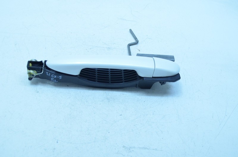 17-21 MAZDA CX-5 REAR LEFT DRIVER SIDE EXTERIOR DOOR HANDLE WHITE OEM
