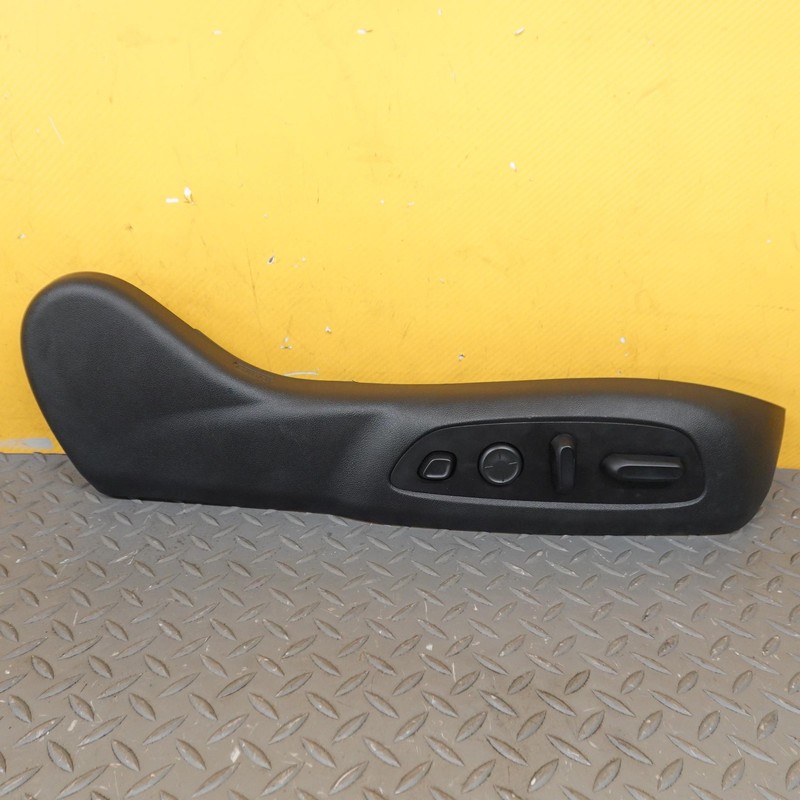 2018-2024 BUICK ENCLAVE FRONT RIGHT SEAT SWITCH TRIM COVER PANEL OEM 13511935