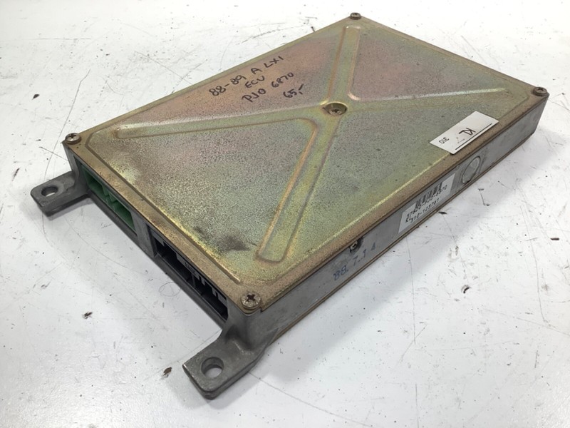 88-89 Honda Accord LXI ECU Engine Control Module PJO 6870 37820-PJO-6870 OEM
