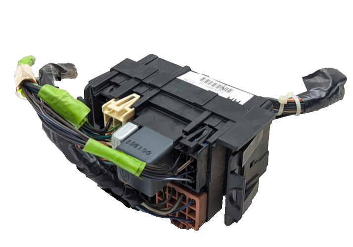 2000 Chevy Tahoe 5.3L 4WD Right Front Relay Electrical Center 12193641