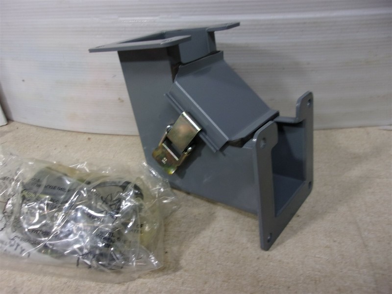 Hoffman 90 Degree Aux Gutter D-946 *FREE SHIPPING*