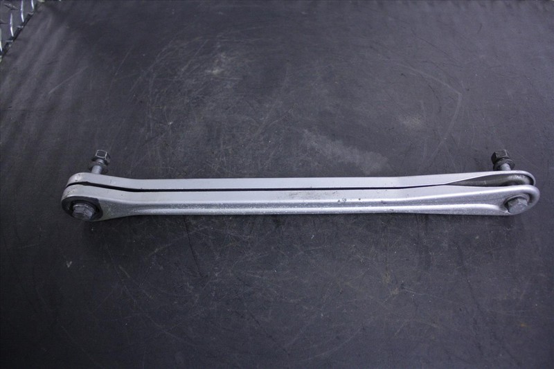 1995 BMW R 1100 RS REAR FINAL DRIVE SWING ARM BRACE SUPPORT BRACKET R1100RS 95