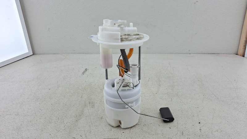 2024 Jeep Compass Fuel Pump Assembly OEM