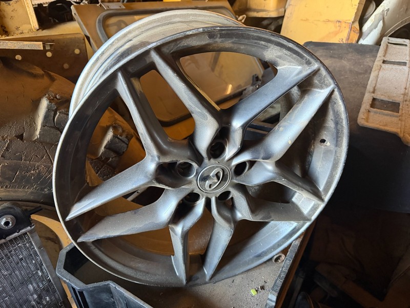 17-19 INFINITI QX30 OEM 19" WHEEL - STOCK 19 INCH RIM- NICE