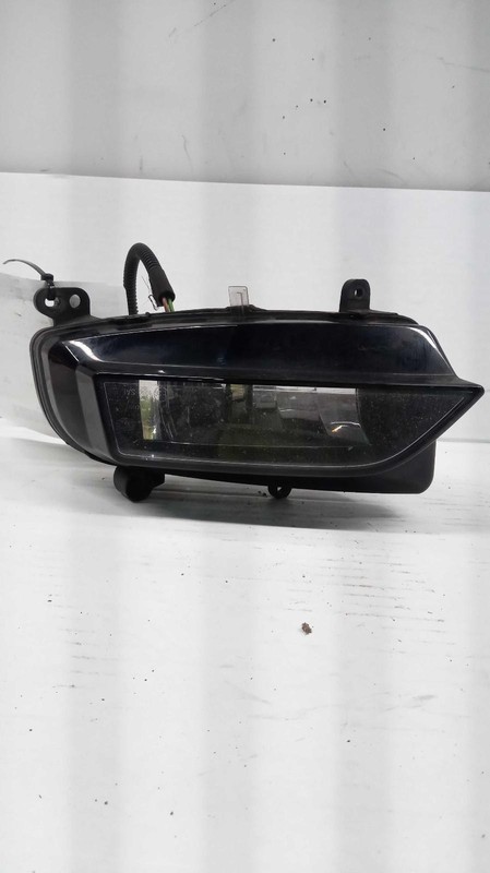 2015 Audi A4 Left Fog Light Assembly Black 371691 Used 127K Miles