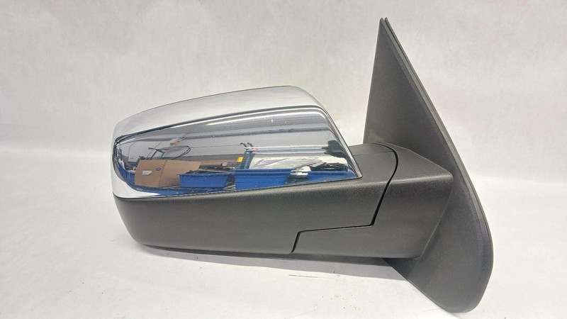 14-'19 GMC SIERRA 1500 Right passenger Door Mirror Power w/signal OEM Grade A!