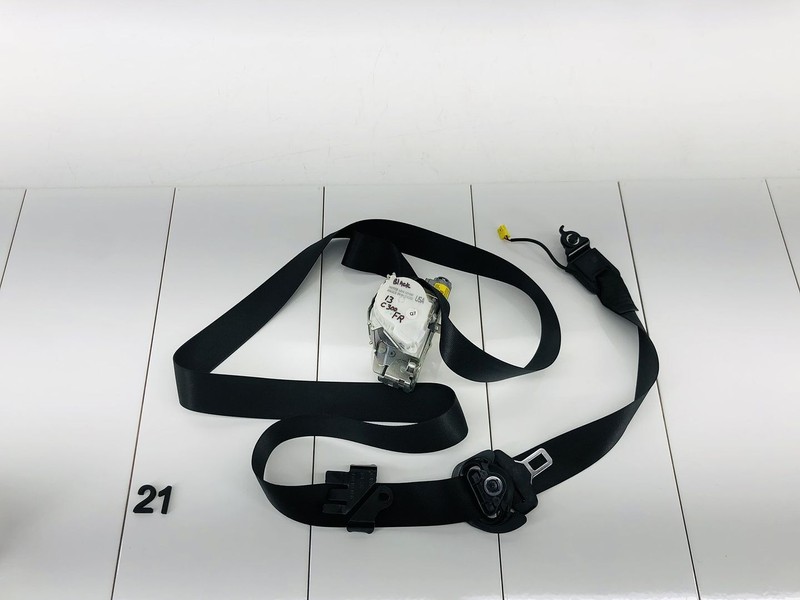 08-14 MERCEDES BENZ C300 FRONT RIGHT PASSENGER SIDE SEAT BELT TENSIONER OEM