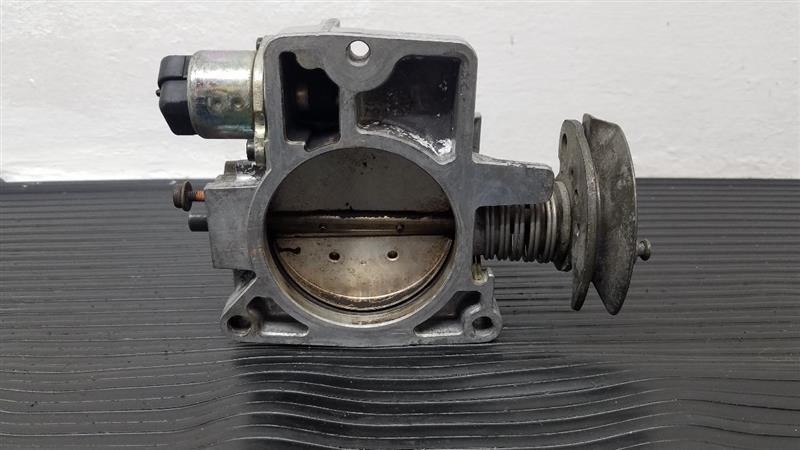 1999 Cadillac Escalade 5.7L Throttle Valve Body Assembly OEM 17113389