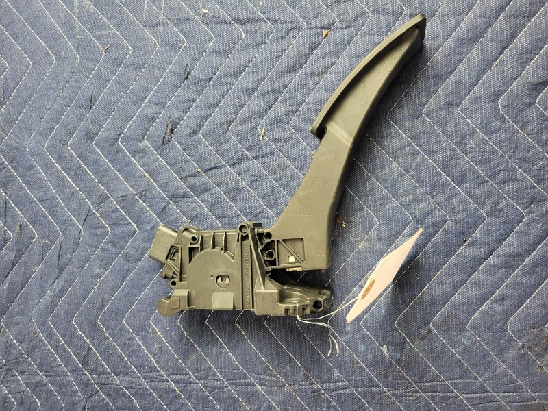 Used Oem Mercedes Gas Accelerator Pedal for 2020-2023 GLB 250 2.0L FWD