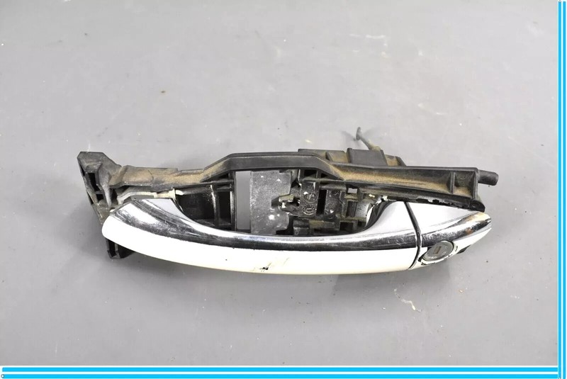 06-11 Mercedes W219 CLS500 CLS550 Front Left Side Exterior Door Handle White OEM