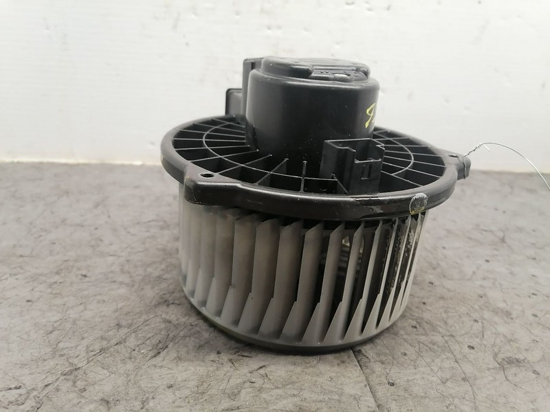 Blower Motor Fits 10-19 LEGACY 1345403