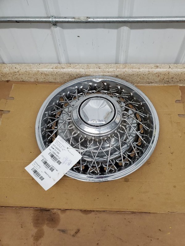 Wheel Cover HubCap Wire Type Fits 79-84 DIPLOMAT 292675