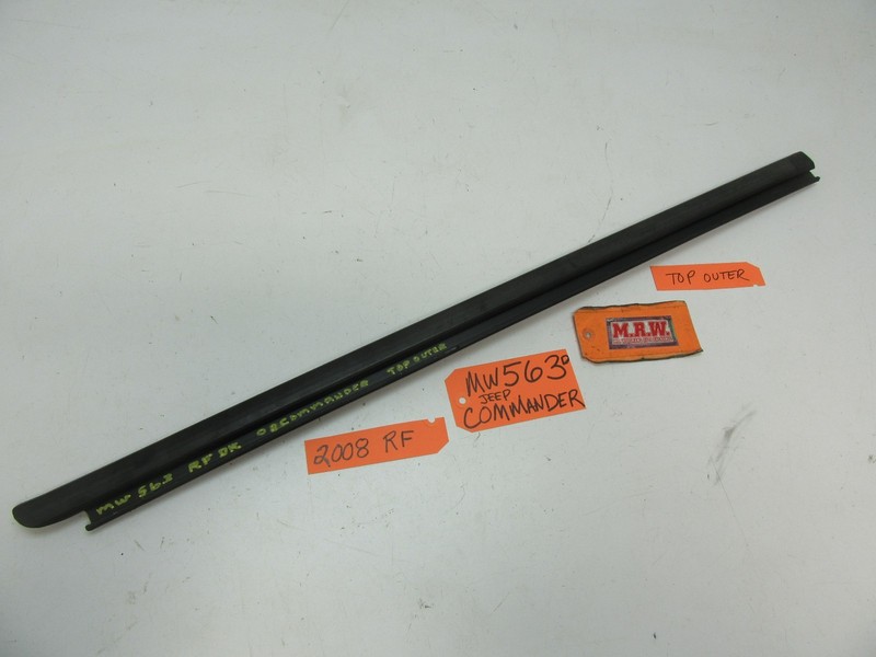 MOLDING DOOR GLASS WINDOW SEAL TOP PASSENGER SIDE FRONT for 06-10 JEEP COMMANDER