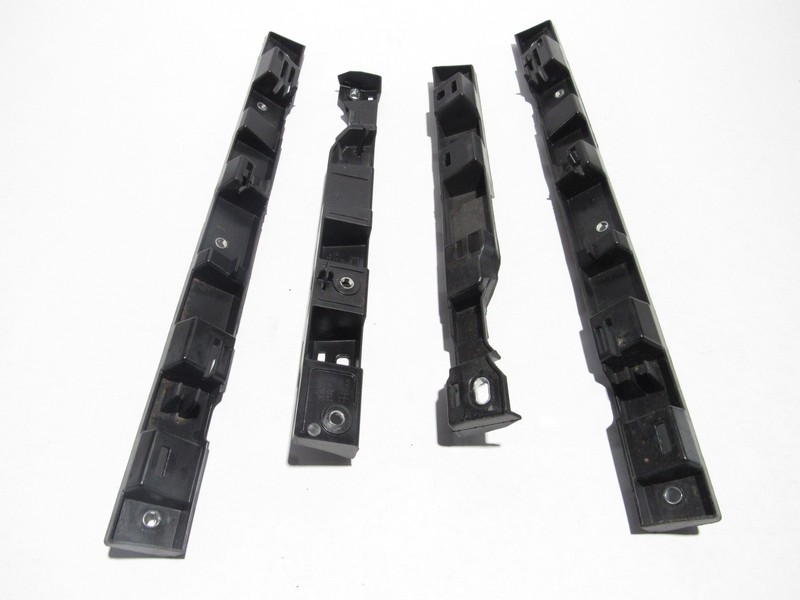 Maserati Levante 2018 Left Right Rocker Skirt Support Bracket Set 4 PCS 16-24 ;