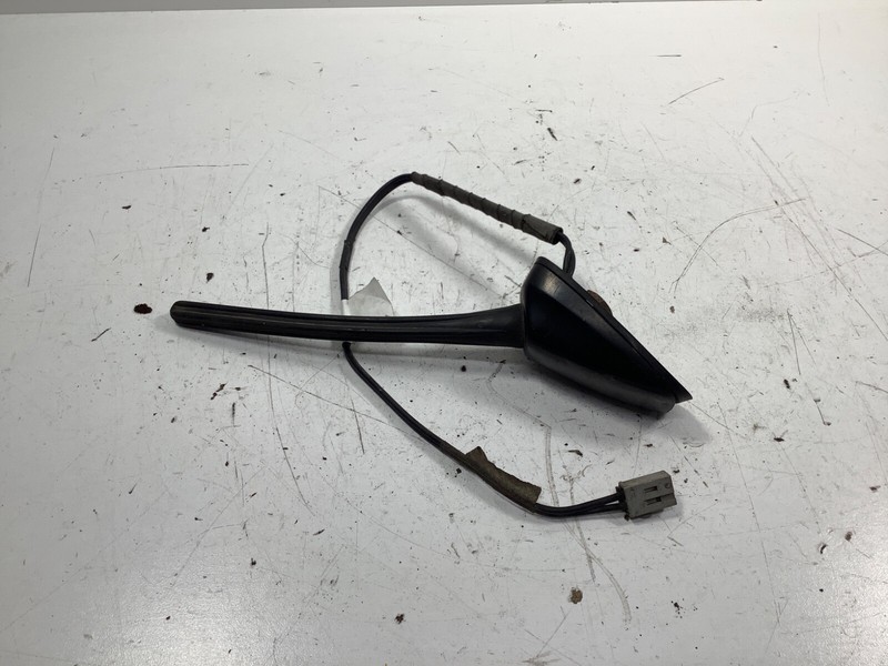 06-011 Honda Civic MX Hybrid Antenna & Base 39152-SNC-A02 OEM