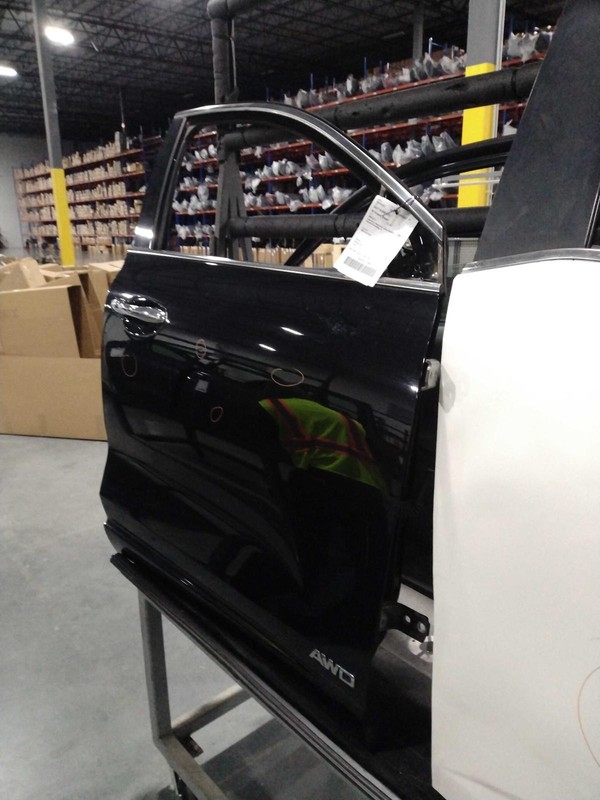 2017 Kia Sorento Right Door Black Used Multiple Dents 102k Miles OEM Part