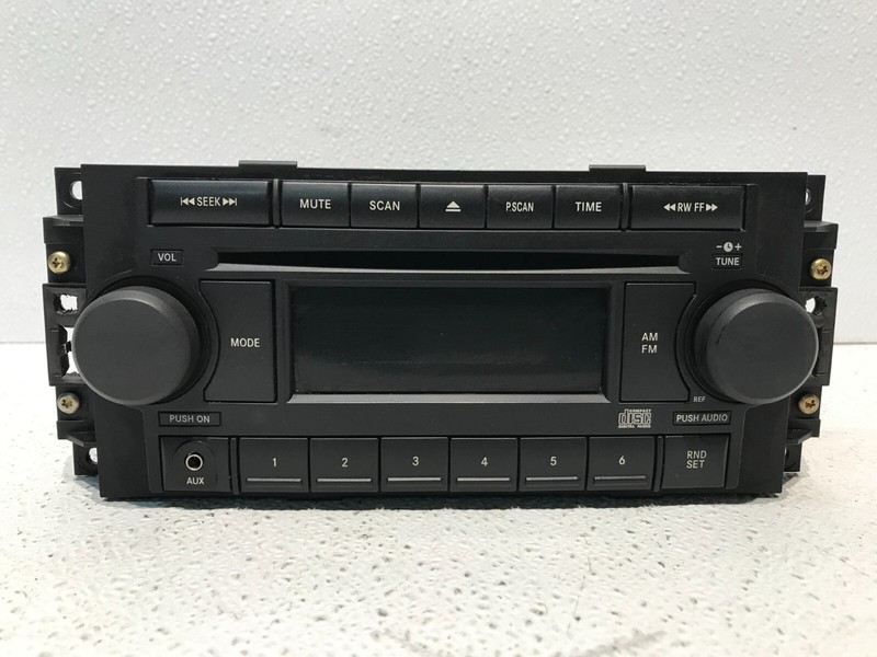 05-10 DODGE JEEP CHRYSLER AM FM RADIO RECEIVER CD PLAYER AUX OEM P05064030AL