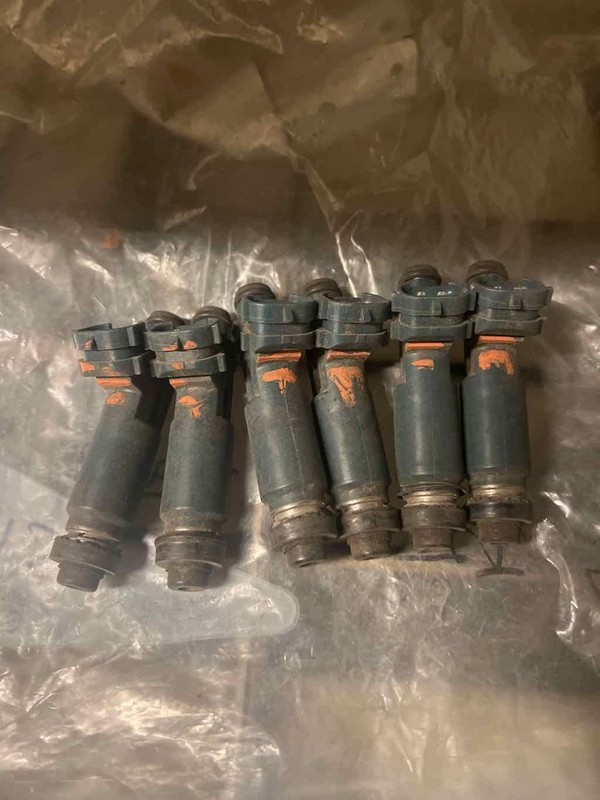 Misc Fuel Injection Parts TOYOTA SEQUOIA 01 02 03 04