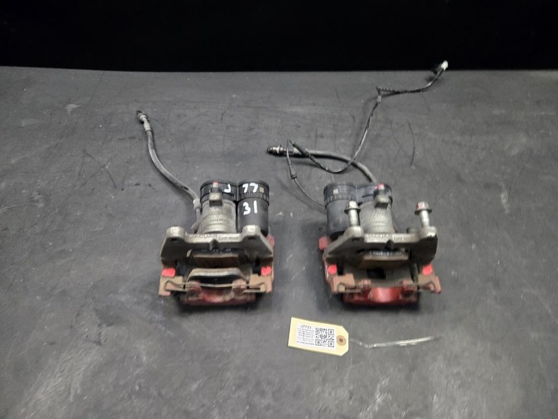 2PC Rear Brake Calipers w/ Parking Brake Actuators 2018 Range Rover Velar 19 20