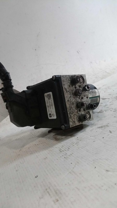 2011 Chevrolet Malibu ABS Pump & Motor Assembly OEM 158k Miles, Black