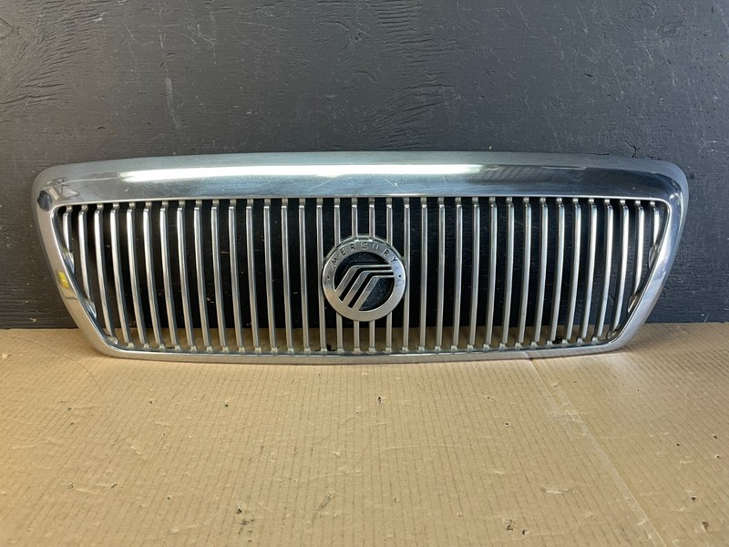 2003 - 2005 Mercury Grand Marquis Front Upper Grill Grille OEM AE3724 DG