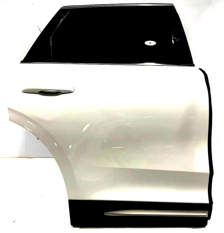 2020-2024 Lincoln Corsair Right Passenger Side RH Rear Door Assembly OEM Scratch
