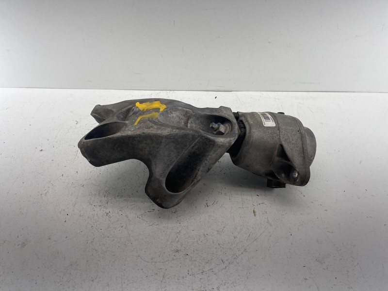 13-15 Cadillac ATS CTS RWD LEFT ENGINE MOUNT BRACKET ASSEMBLED OEM