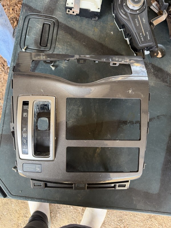 11-17 Nissan Quest OEM Radio Shifter Dash Panel Trim Bezel