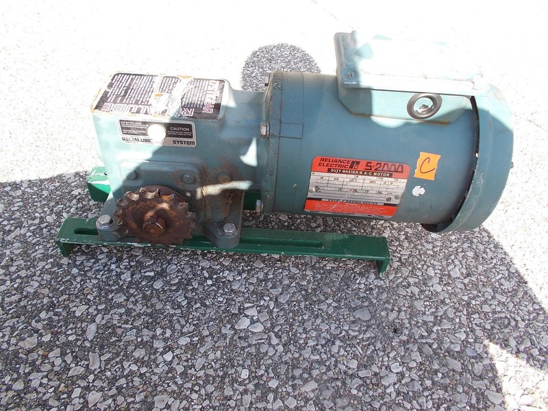 Reliance Electric Motor 5-2000 P56H1441X w/ Dodge Tiger Reducer MR94755 V RZ