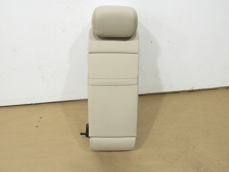 16-21 Mercedes GLC300 X253 2019 Rear Center Seat Armrest Cup Holder Headrest ;:A