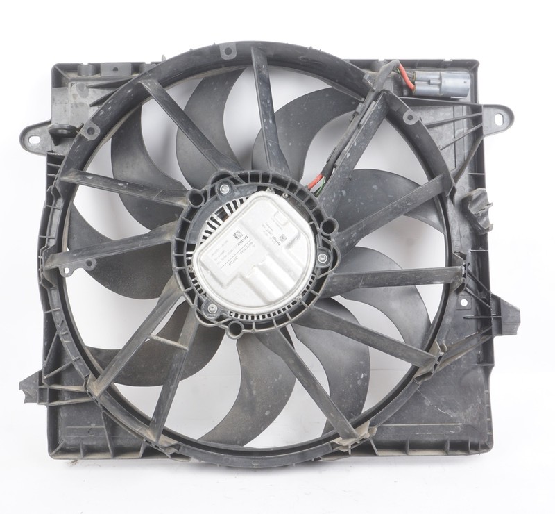 2018 - 2023 Jeep JL Wrangler 2.0L Electric Fan Engine Cooling Cooler OEM