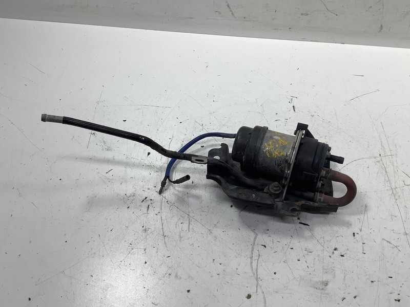83-87 Honda Prelude DX Fuel Pump, Pipe & Bracket Assembly 16700-PC1-013 OEM