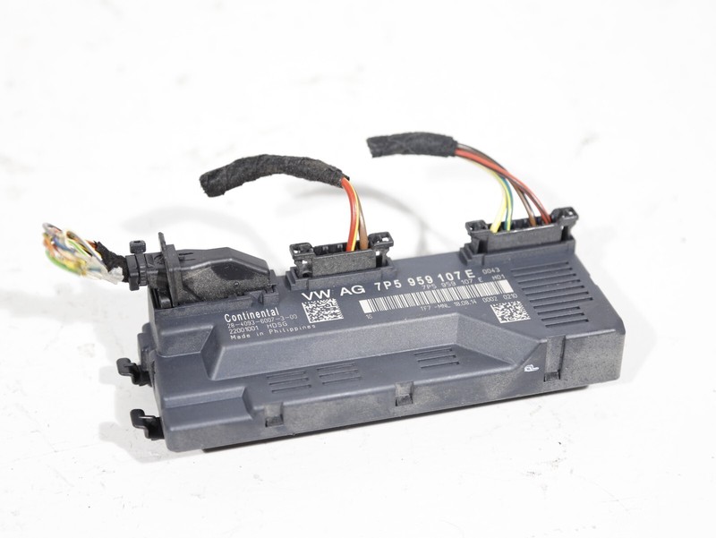 OEM Porsche Macan S 2015-2018 Tailgate Trunk Control Module 7P5959107E