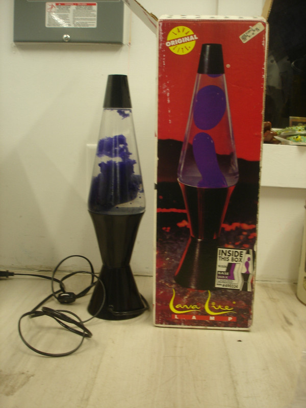 Vintage1997LAVA LITE Lamp black purple wax in box READ AD
