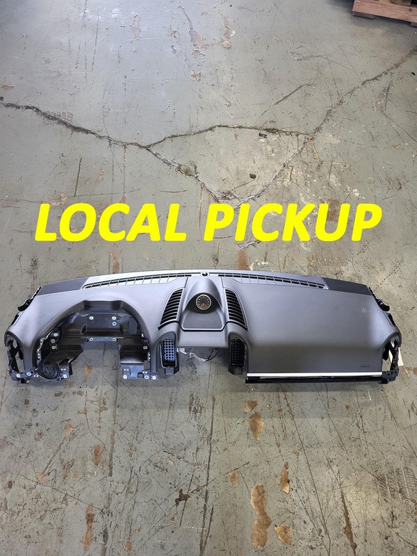 Used Oem Porsche Dashboard Dash Instrument Panel for 2018 Cayenne 3.6L AWD