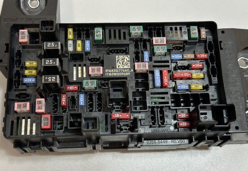 ✅ 2019-22 RAM 1500 5th Gen INTERIOR CABIN FUSE JUNCTION BOX OEM 68312776AC