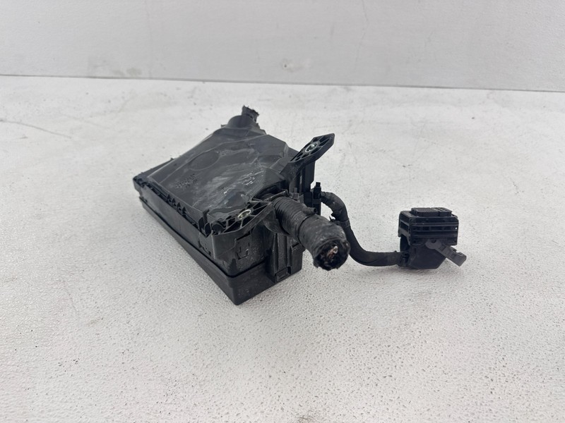 2019-2022 Toyota Corolla Hatchback Engine Fuse Relay Box Junction Block OEM