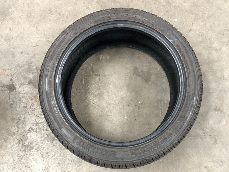 ⭐GOOD! WESTLAKE 245/40/17 95W WHEEL TIRE RUBBER TREAD OEM
