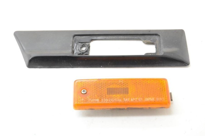 1984-1986 Nissan 300ZX VG30 Z31 2+0 Passenger Right Front Fender Molding