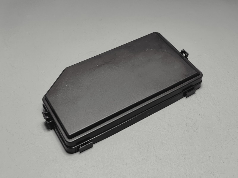 2019-2022 HONDA PILOT FUSE RELAY JUNCTION BOX UPPER COVER LID OEM