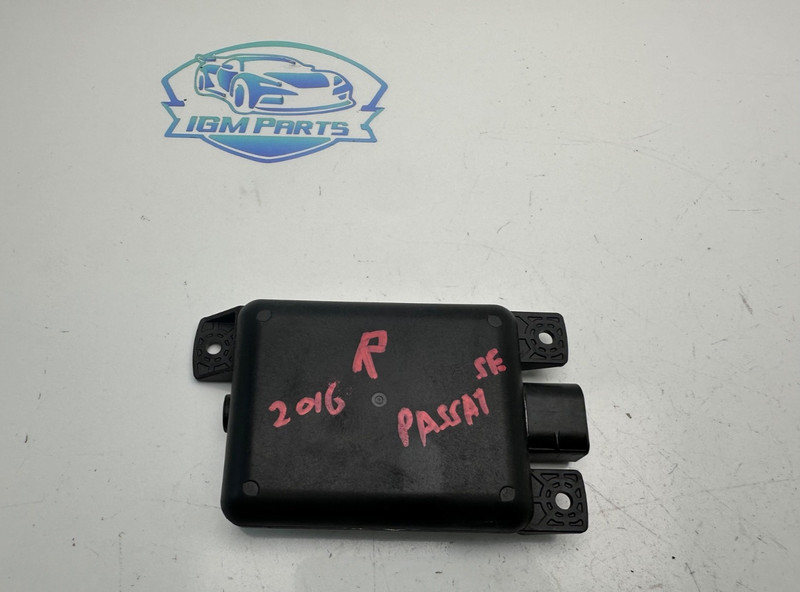 2014-2018 VOLKSWAGEN PASSAT/JETTA BLIND SPOT DETECTION MODULE OEM 5Q0907686B