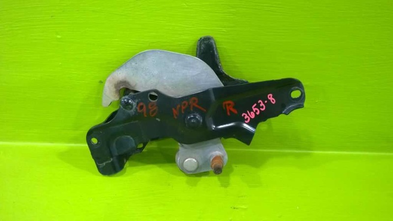98 ISUZU NPR RIGHT HOOD LOCK LATCH OEM 3653-8