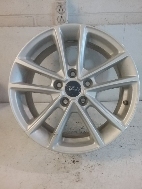 2015-2018 Ford Focus Wheel Rim 16x7 Alloy 10 Spoke Painted Silver