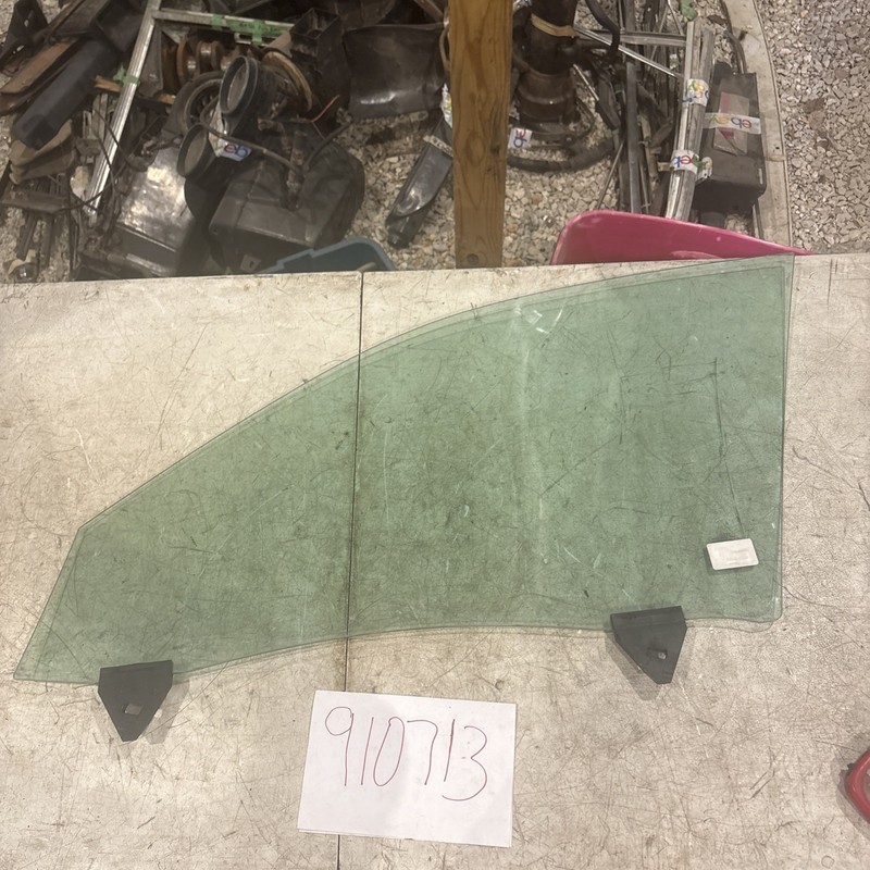 2004-2007 Audi A4 Sedan Front Right Passenger Side Door Glass Window OEM