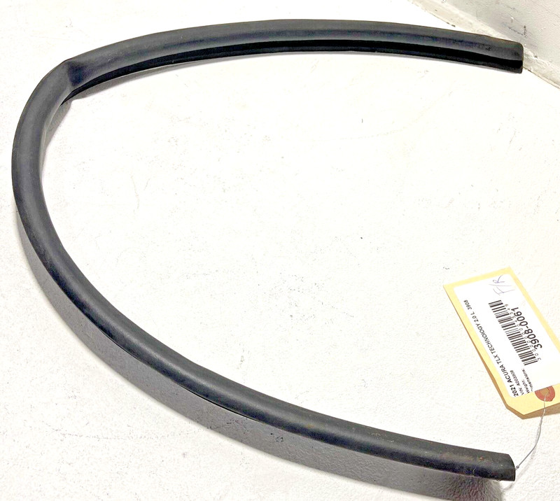 2021-23 Acura TLX Front Right Passenger Door Lower Weatherstrip Rubber Seal OEM