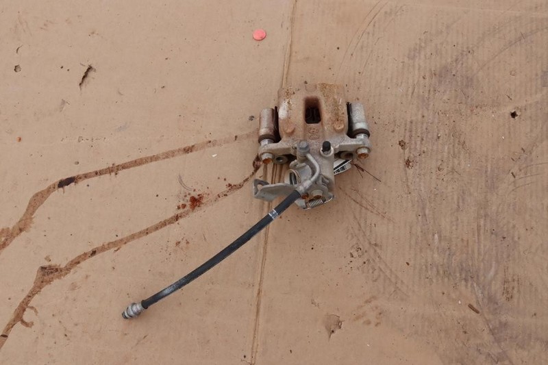 2014-2019 KIA SOUL REAR LEFT DRIVER SIDE BRAKE CALIPER OEM